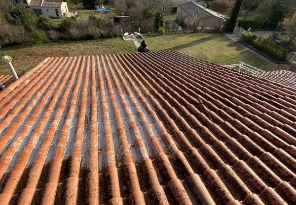 Nettoyage toiture salon de provence 13